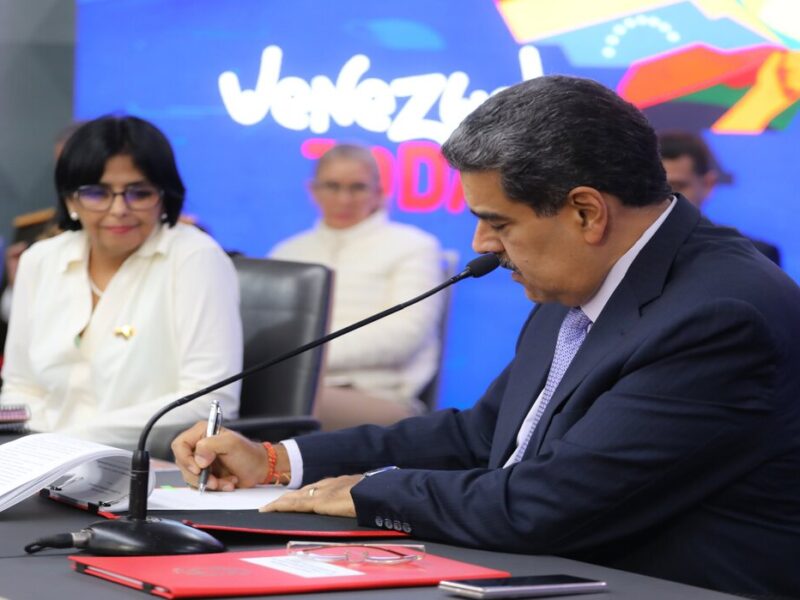 Mandatario sostiene que economía venezolana continuará su crecimiento