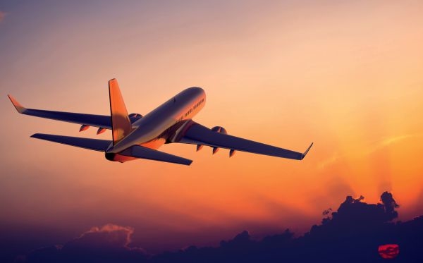 IATA: Demanda global de transporte aéreo aumentó un 13,8% en marzo