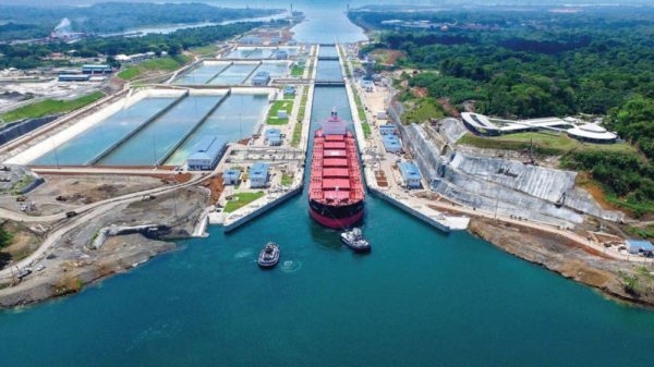Canal de Panamá se acerca a la normalidad tras crisis por la sequía