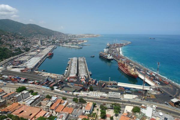 Desarrollan infraestructuras turísticas e industriales a través de la ZEE La Guaira