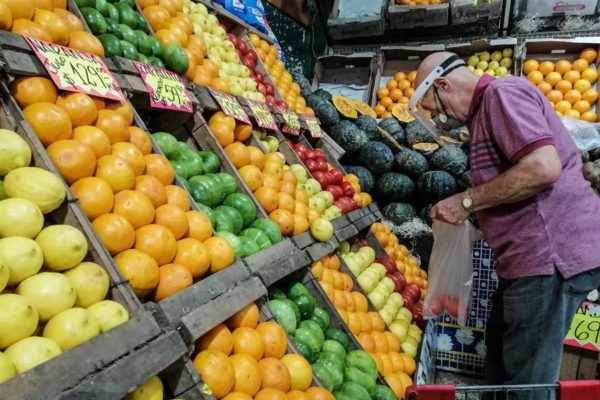 FAO: Precio de los alimentos alcanzó en octubre su nivel más alto en año y medio