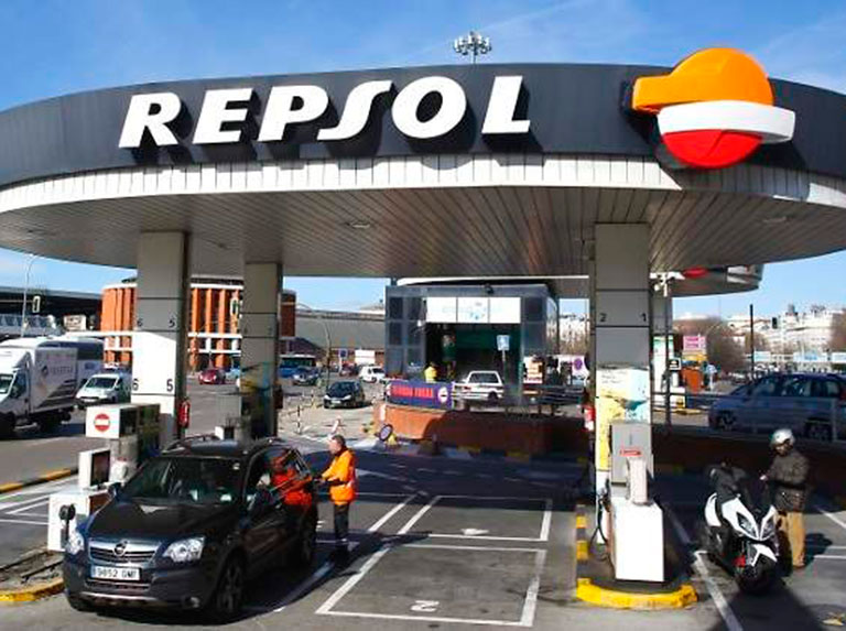 España espera acuerdo para operaciones de Repsol