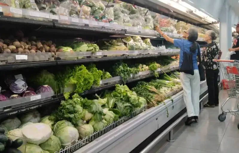 Caraqueños exploran opciones ante el alza de precios de vegetales y hortalizas