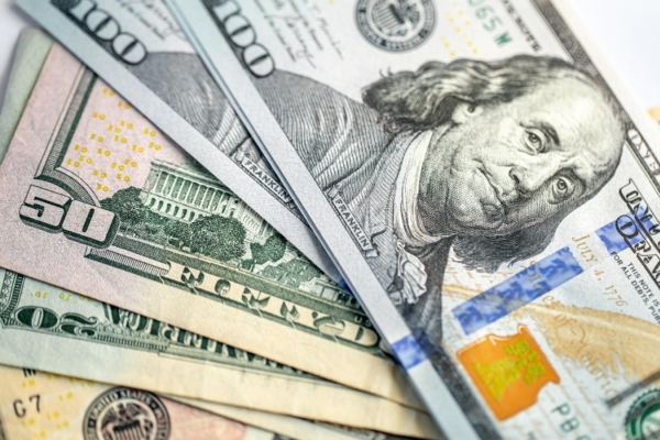 El dólar intenta recuperar brillo luego de la tregua entre Israel e Irán