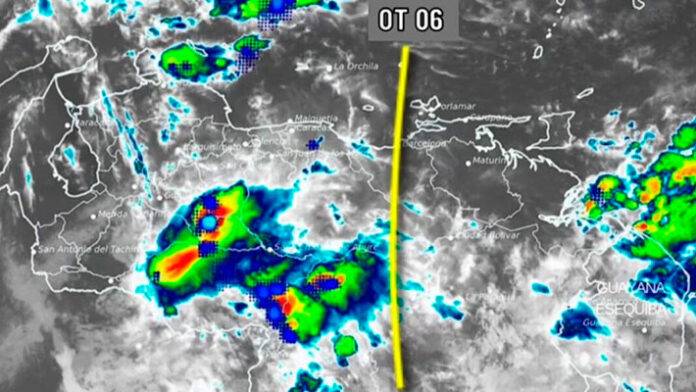 Onda tropical N° 6 se desplaza hacia el centro del país