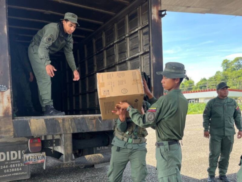 FANB despliega aviones con medicamentos para apoyar a zonas andinas afectadas por lluvias