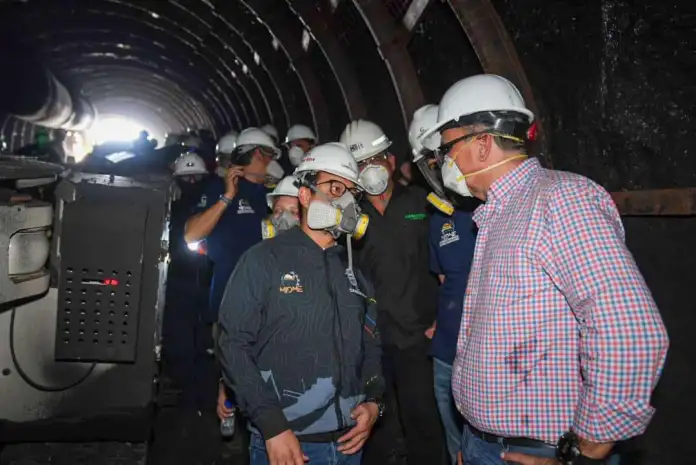 Ministerio de Minería Ecológica busca elevar producción de carbón