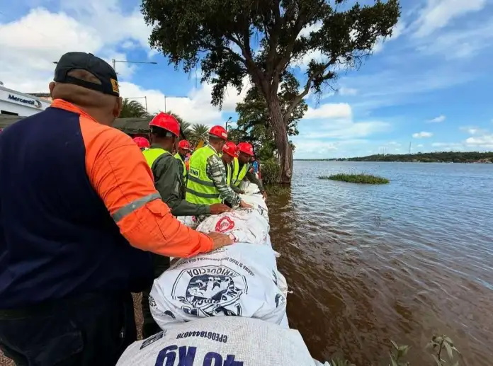 El río Orinoco superó la línea de la alerta roja en Caicara del Orinoco