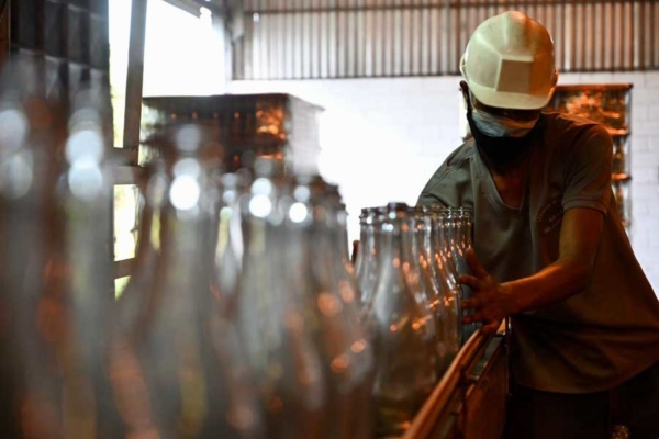 Industria del vidrio reporta crecimiento de 15% en ventas en primer semestre de 2025