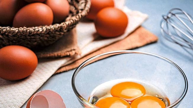¿Por qué los huevos podrían ayudar a reducir el riesgo de Alzheimer?