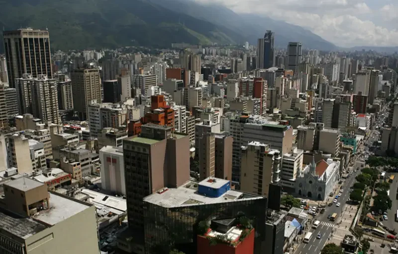 Ventas comerciales en Caracas retroceden más de 3% en septiembre