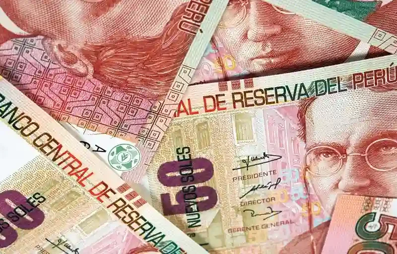 Países de América Latina comienzan a definir el salario mínimo de 2026