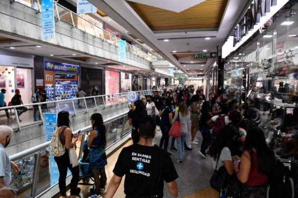 Delcy Rodríguez: Compras del llamado "Black Friday" fueron superiores en un 34% con relación al 2024