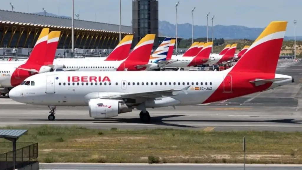 Iberia prolonga la suspensión de sus vuelos a Venezuela hasta abril