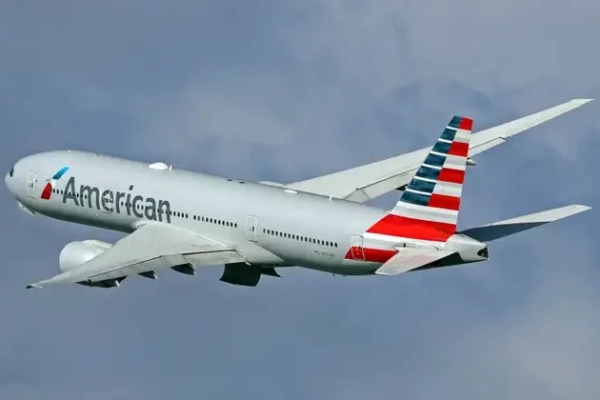 American Airlines planea reanudar los vuelos de EE. UU. a Venezuela a la espera de la aprobación del gobierno, indica Reuters