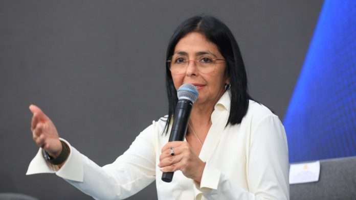 Delcy Rodríguez hace seguimiento a la reforma de la ley de Hidrocarburos