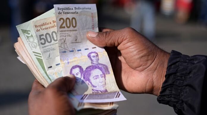 Economista Gavazut: aumentos de salarios no se pueden basar en expectativas