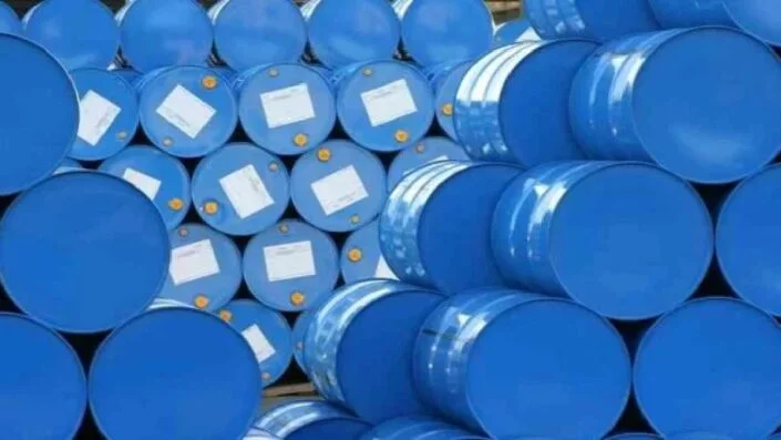 El Brent supera los 102 dólares