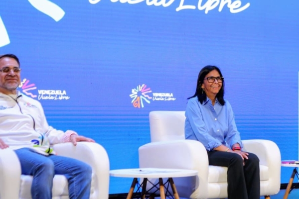 Delcy Rodríguez: Habrá mejoras salariales “pero que ese remedio no sea peor que la enfermedad”
