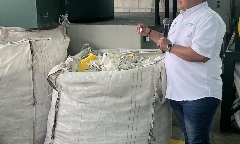 Inauguran en Portuguesa planta de reciclaje para transformar envases de agroquímicos en madera plástica