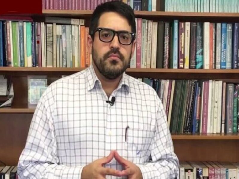 Asdrúbal Oliveros prevé ajuste mayor en bonos que en salario para este 1 de mayo