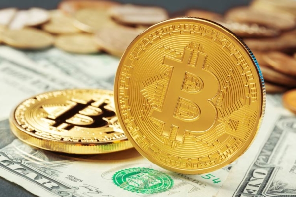 Bitcoin cae bajo US$ 63.000 por primera vez desde febrero y agudiza tendencia bajista