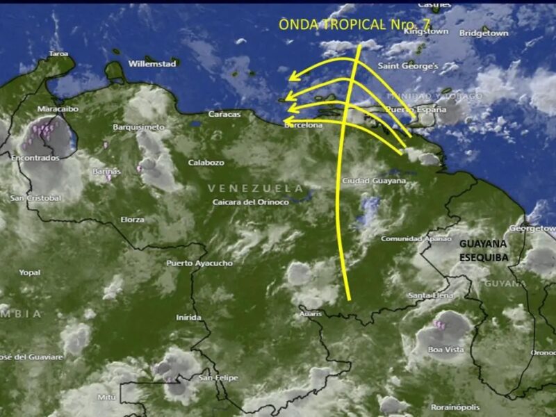 Onda tropical número 7 genera lluvias con actividad eléctrica en el la zona oeste