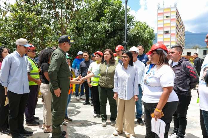 Delcy Rodríguez prevé entregar 4.000 viviendas hasta diciembre