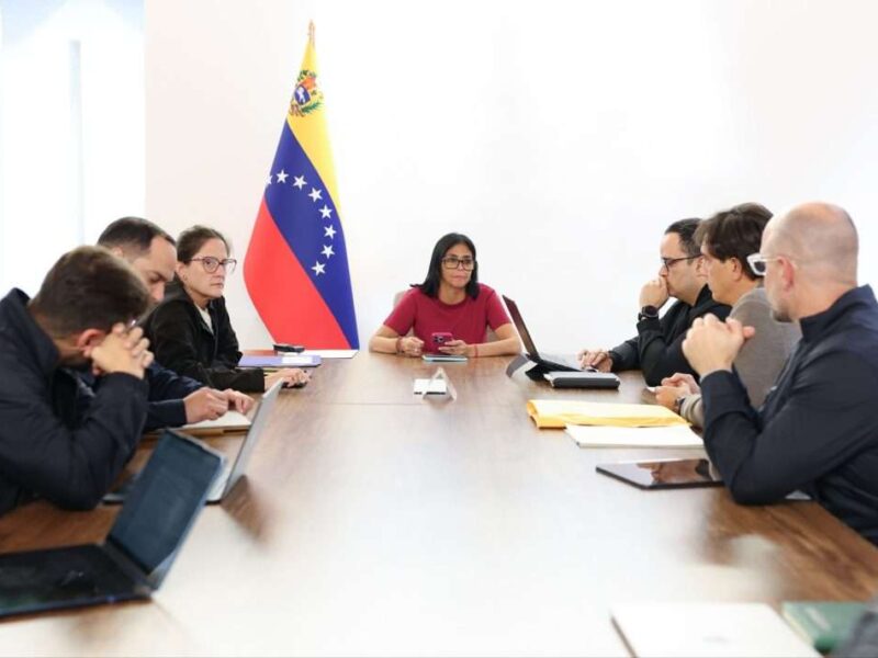 Delcy Rodríguez se reúne con delegación de alto nivel de EEUU: ¿Qué temas abordaron? Avatar Por Yasmely Saltos  Lunes, 10 de agosto de 2026 a las 08:17 pm