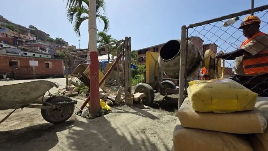 Reconstruyen más de 9 mil viviendas afectadas por los terremotos: más detalles