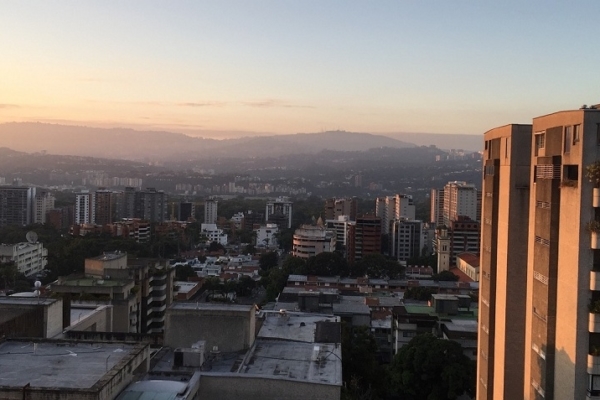 Mercado inmobiliario venezolano puede suplir demanda de 20 mil viviendas para afectados por los terremotos, afirma gremio