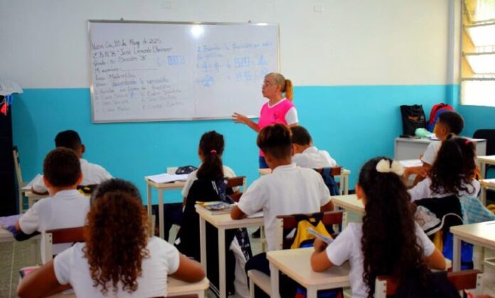 Período escolar 2026-2027 inicia el 14 de septiembre