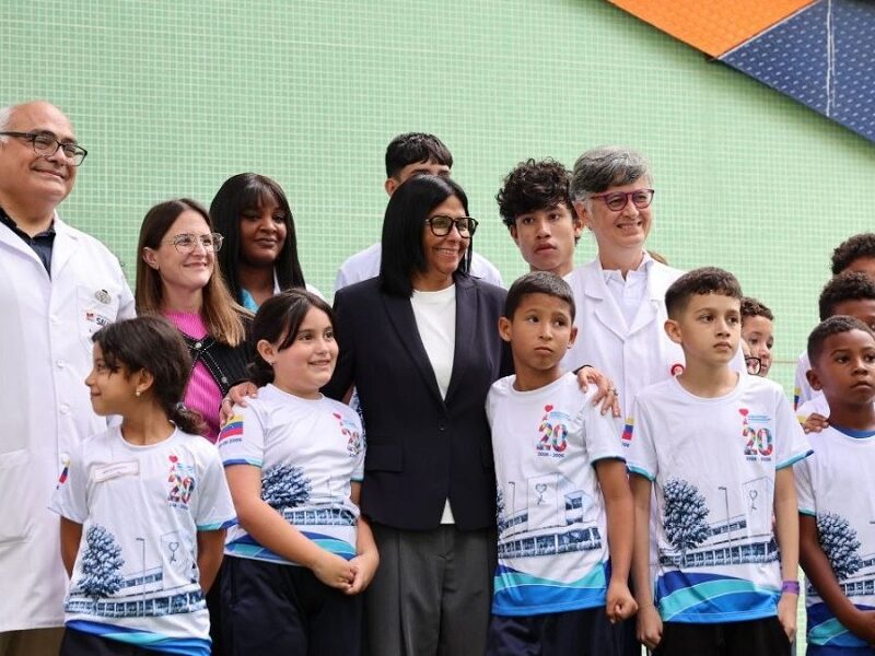Delcy Rodríguez promueve modernización del Cardiológico Infantil de Caracas: “Es símbolo de lo que queremos como salud pública”