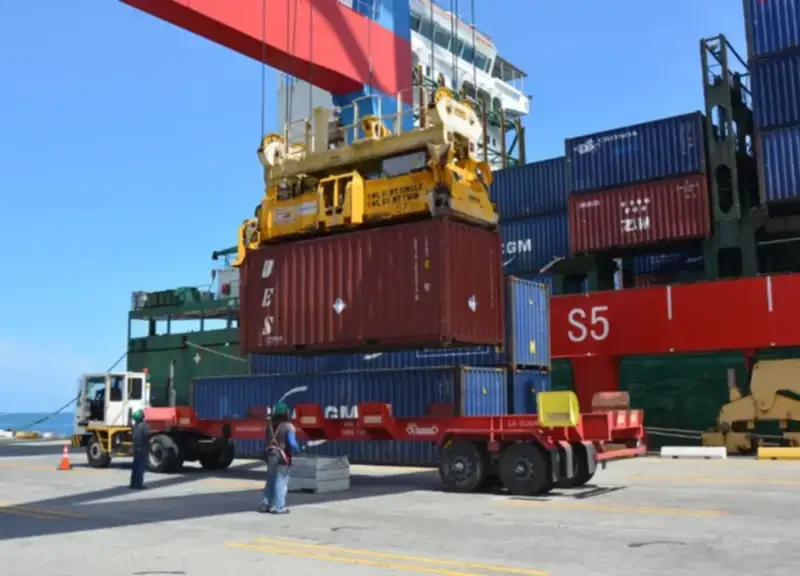 Reanudan formalmente operaciones en el puerto de La Guaira: ¿Cuántos agentes aduaneros están operativos?