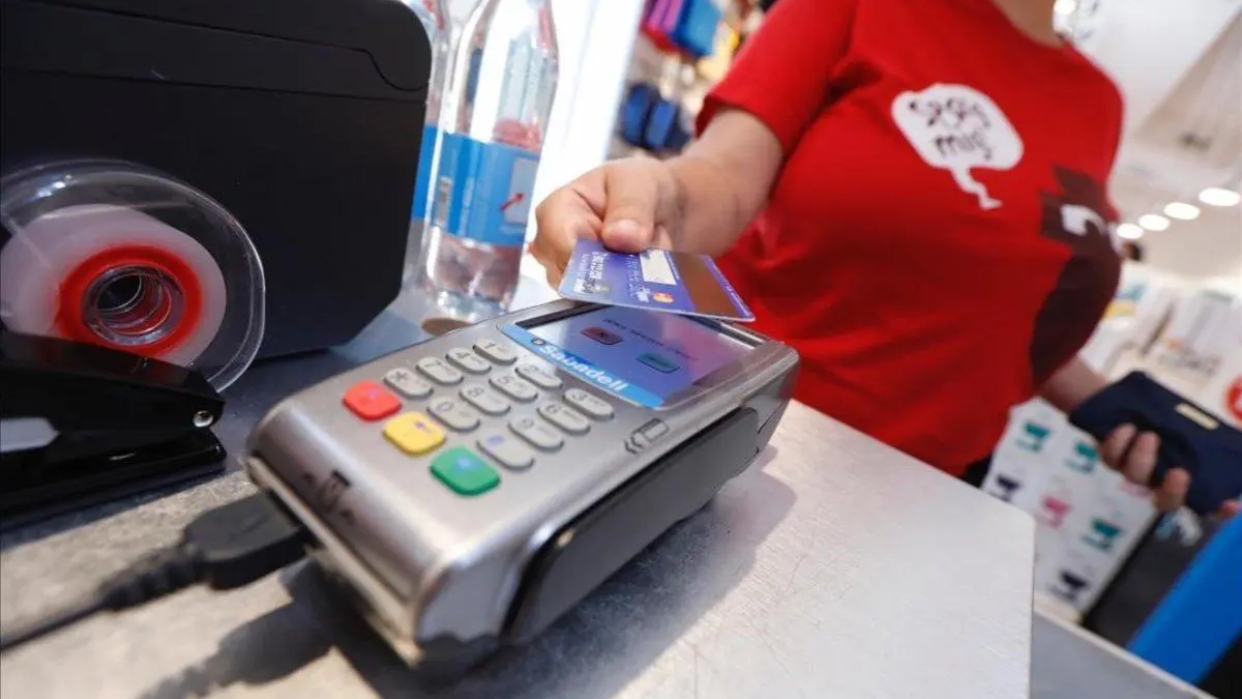 Venezuela alcanza un 98,5 % de bancarización