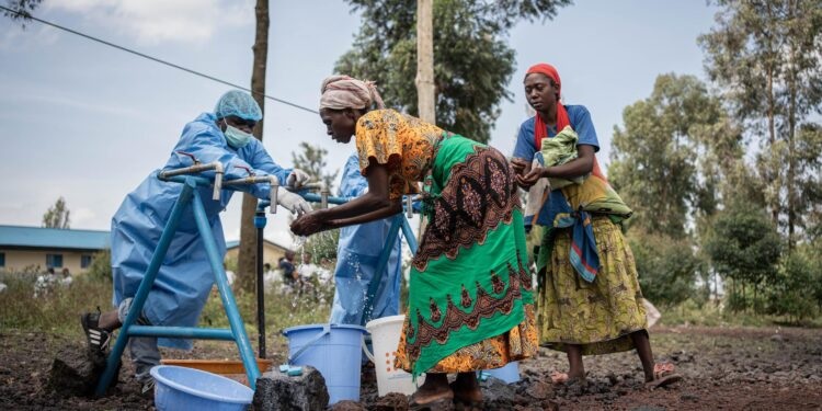 La epidemia de ébola en RD Congo ya supera los 6.000 casos confirmados