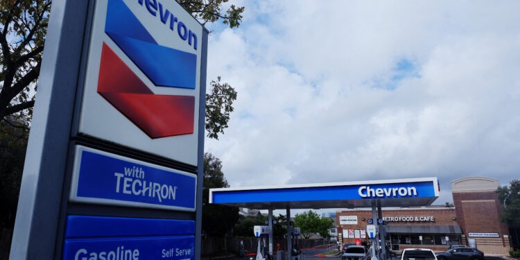 Chevron dedicará 7.000 millones de dólares en 5 años a duplicar su producción en Venezuela