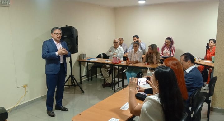 Capozzolo insta a reimpulsar el parque manufacturero e industrial aragüeño