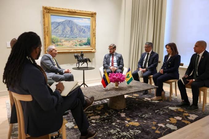 Venezuela y San Vicente y las Granadinas ratifican lazos de cooperación y diálogo en Nueva York
