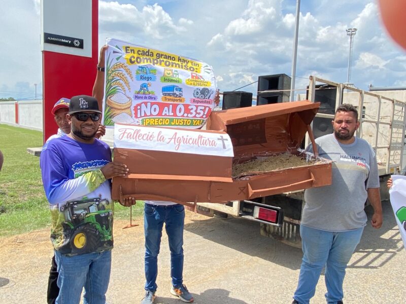 Productores levantan toma en Iancarina tras acordar mesa de negociación con el Gobierno e industriales
