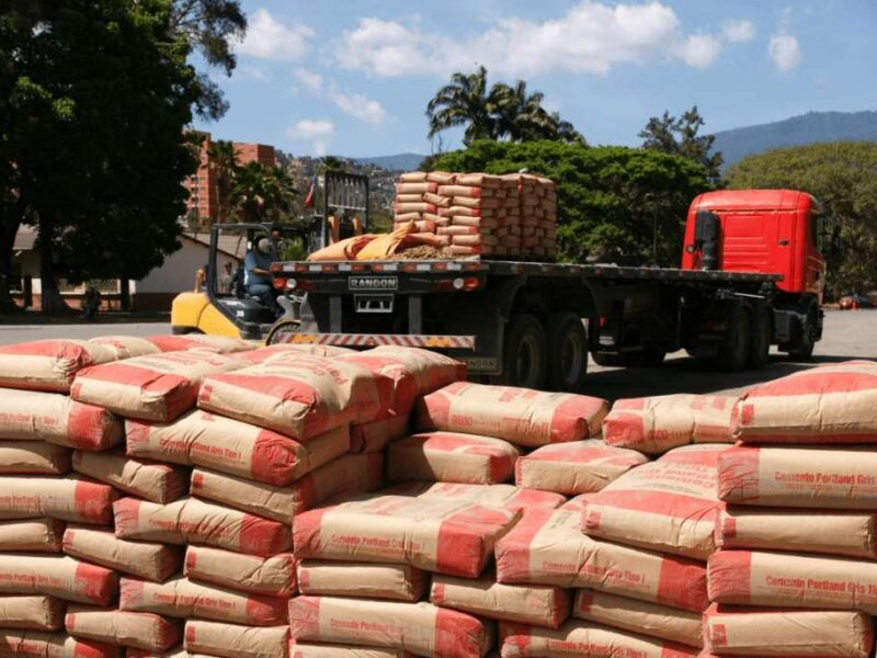 Impulsan plan estratégico para fortalecer el sector del cemento