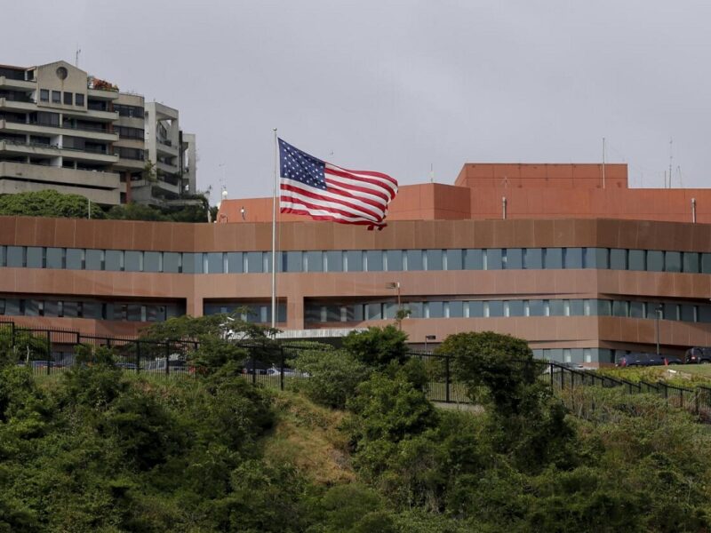 Embajada de EE.UU. abre convocatoria de becas YLAI para jóvenes emprendedores venezolanos (+Requisitos)