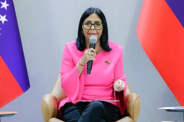Delcy Rodríguez: Reactivación del sector hidrocarburos podría generar 324.000 empleos en 10 años